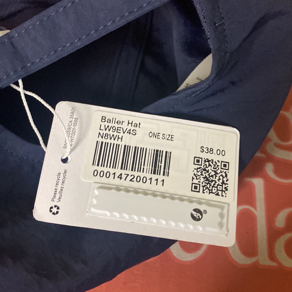 NWT Lululemon Women's Baller Hat
*Soft. Navy Blue O/S Water-repellent
Adjustable - Picture 5 of 10